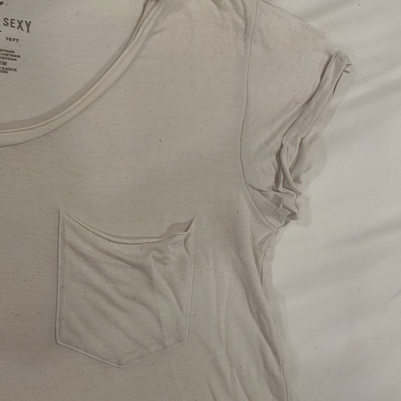 2/$15 American Eagle Soft and Sexy V-Neck Tee with Pocket - Picture 3 of 4